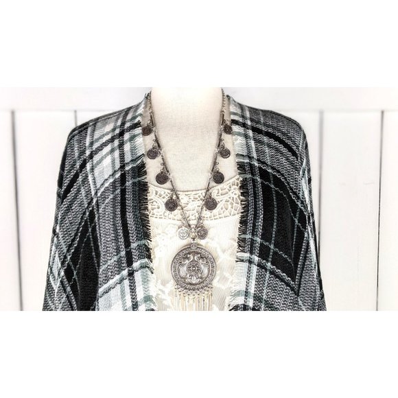 Black white plaid checker fringe blanket kimono cover up cardigan jacket one siz - Picture 4 of 6